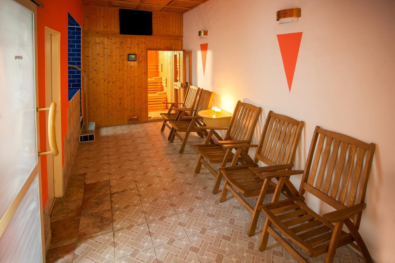 Hotel Central Kremnica Eksteriør bilde