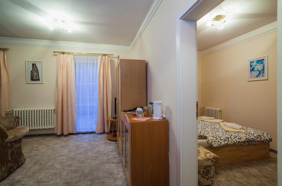 Hotel Central Kremnica Eksteriør bilde